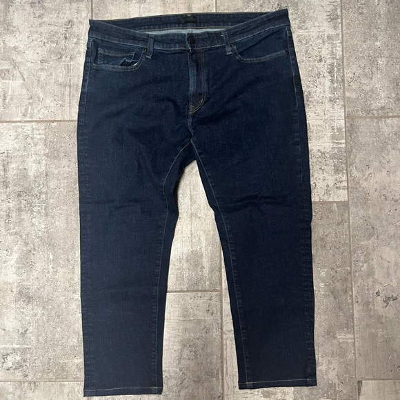 Uniqlo Men’s Dark Denim Skinny Tapered Liw Rise Ultra Stretch Jeans SZ 38 X 34 - Picture 2 of 8